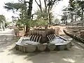 分水をイメージしたオブジェ（滝の水源）