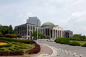 本館(2013年10月)
