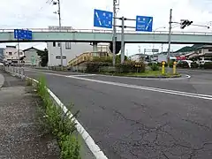 起点は国道11号〈志度街道〉から分岐する高松町交差点