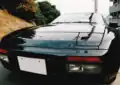 1988年型ポルシェ944ターボS フロントマスク。ボディカラーはサテンブラックメタリック