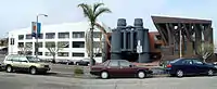 「Giant Binoculars(巨大双眼鏡)」シャット/デイ/モージョー広告代理店ビルディング(英語版) アメリカ カリフォルニア州, ロサンゼルス ヴェニス