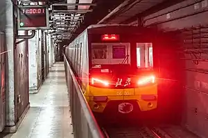 6号線のDKZ47型電車。