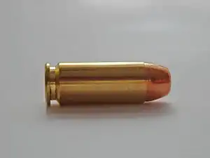 フラットノーズ・フルメタルジャケット弾頭を備えた10mm オート弾