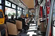 車内(プラハ市電)