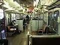 7000番台半自動ドアボタン設置車の車内