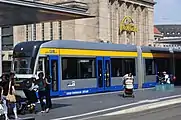 中央駅前に停車中の路面電車