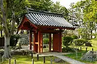 入徳門