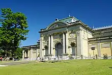 奈良国立博物館