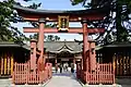 中鳥居・外拝殿