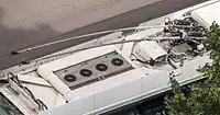 屋根上の集電装置・電気機器(リガ)