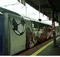 キロ182形2550番台 コンサドーレ札幌ラッピング車（函館駅）