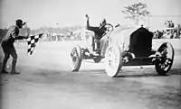 1912年のインディ500&nbsp;(1912 Indianapolis 500)&nbsp;で優勝したJoe Dawson