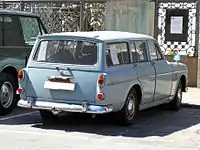 221 リア