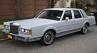 1988年 リンカーン・タウンカー (標準型)