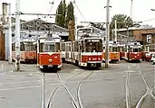 ドイツ再統一直後の車庫当時の車両は東ドイツ時代のKT4Dやゴータカーだった（1991年撮影）