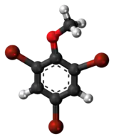 Ball-and-stick model of the 2,4,6-tribromoanisole molecule{{{画像alt1}}}