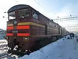2TE10UT-0079単機で客車列車を牽引する