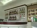 食堂車のバーカウンター