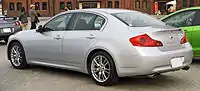 4ドアセダン前期型250GTタイプS（リア）
