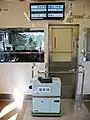車内に設置された運賃表示器と運賃箱（2008年8月1日）