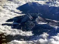北方上空より妙高山と黒姫山
