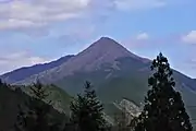 西から