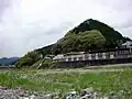 背山