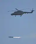 リンクス哨戒ヘリコプターから発射されたシースクア