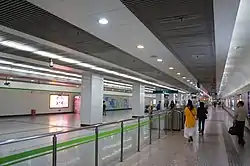 改札口