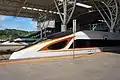 南京駅に停車中のCR400BF-A-5050