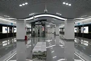 大運河駅