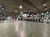 セルカニアスの改札口