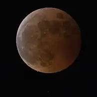 月食中の月に隠される直前の天王星。香川県高松市、20:27