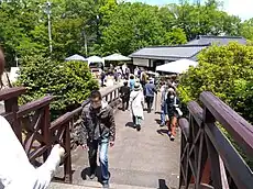 2023年（令和5年）春の益子陶器市「陶芸メッセ・益子」「陶芸広場・長屋門前：東門内」テント村。