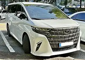 トヨタ・アルファード