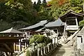 奥之院と大仏殿