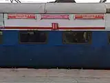 冷房付き座席車（2013年撮影）