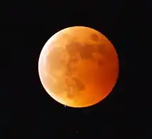 月食中の月に隠される直前の天王星。愛知県半田市、20:32