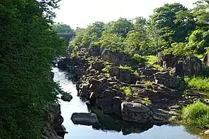 下流より天工橋を望む（2023年7月27日）