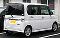 タントカスタム（前期型・リア）