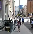 通りの南側の出入り口