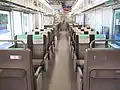 5000形の車内（普通車自由席・モケット交換前）