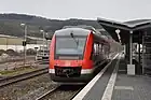 アルンスベルク (ヴェストファーレン駅) に停車するヴィンタースベルク行きの列車
