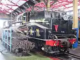 トンブリ鉄道工場で動態保存されている715 (C56 17) 。713の次位に連結されていた