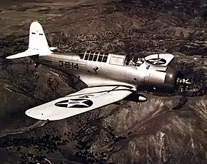 飛行するSB2U-1 0740号機(VFA-14飛行隊所属、1938年6月28日撮影)