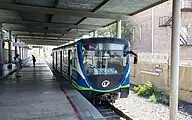 チャルバフ支線のシャトル運用に就く両運転台化改造車