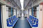 車内中央部に手すりが設置されていない