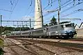 ラヴィエール (Ravieres) 方面からニュイ (Nuits) 駅へ進入するBB9282号機