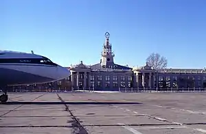 チタ空港とアエロフロートTu-154。1997年3月。