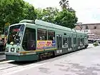 1990年代初めに大量導入された部分低床車9000型